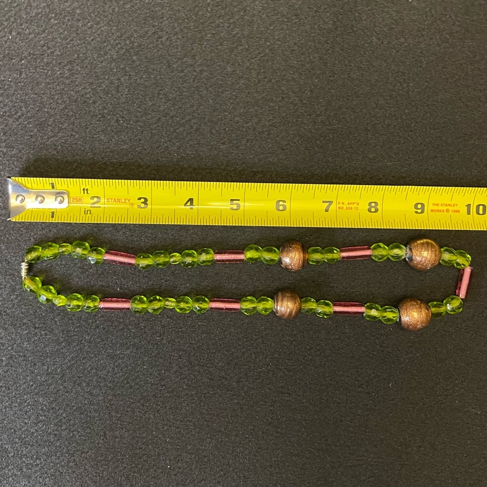 Green 20 Inch Bead Necklace with Barrel Screw Closure